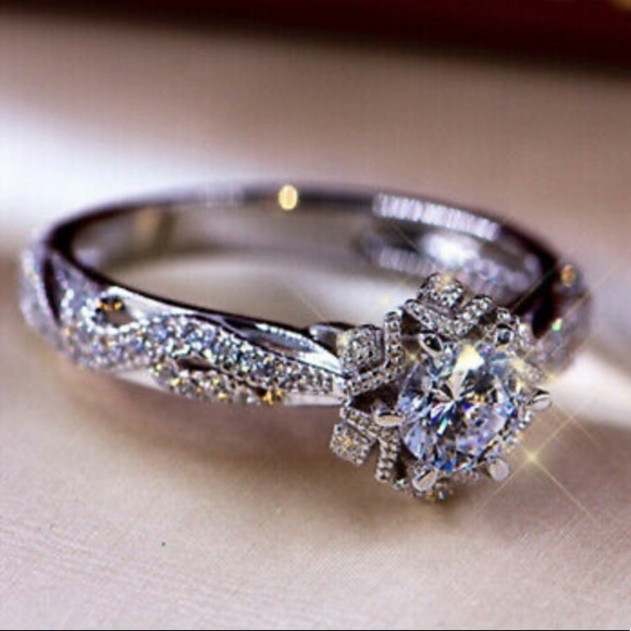 925 sterling silver Luxury Gorgeous Wedding Ring - Picture 6 of 8